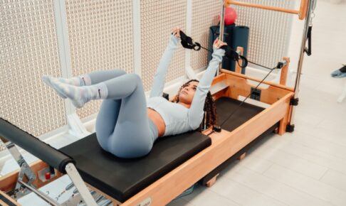 ピラティスに通う頻度は週何回がいい？目的別の理想回数から効果が出るまでの回数まで解説